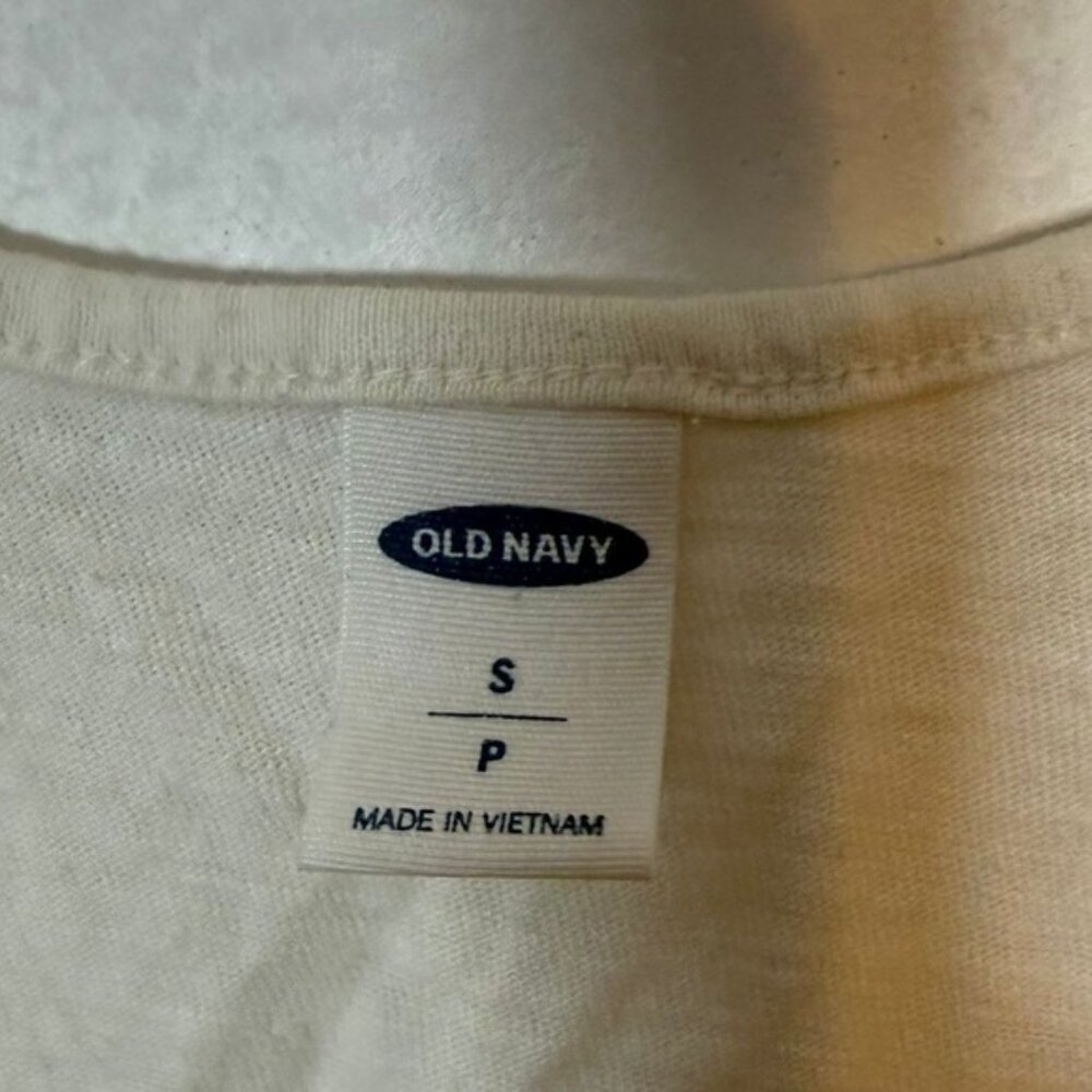 Old Navy Women’s White Button-Front Tank Top - Size S - Picture 5 of 5